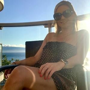 Meet your Posher, Casie